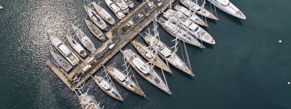 Yacht marina